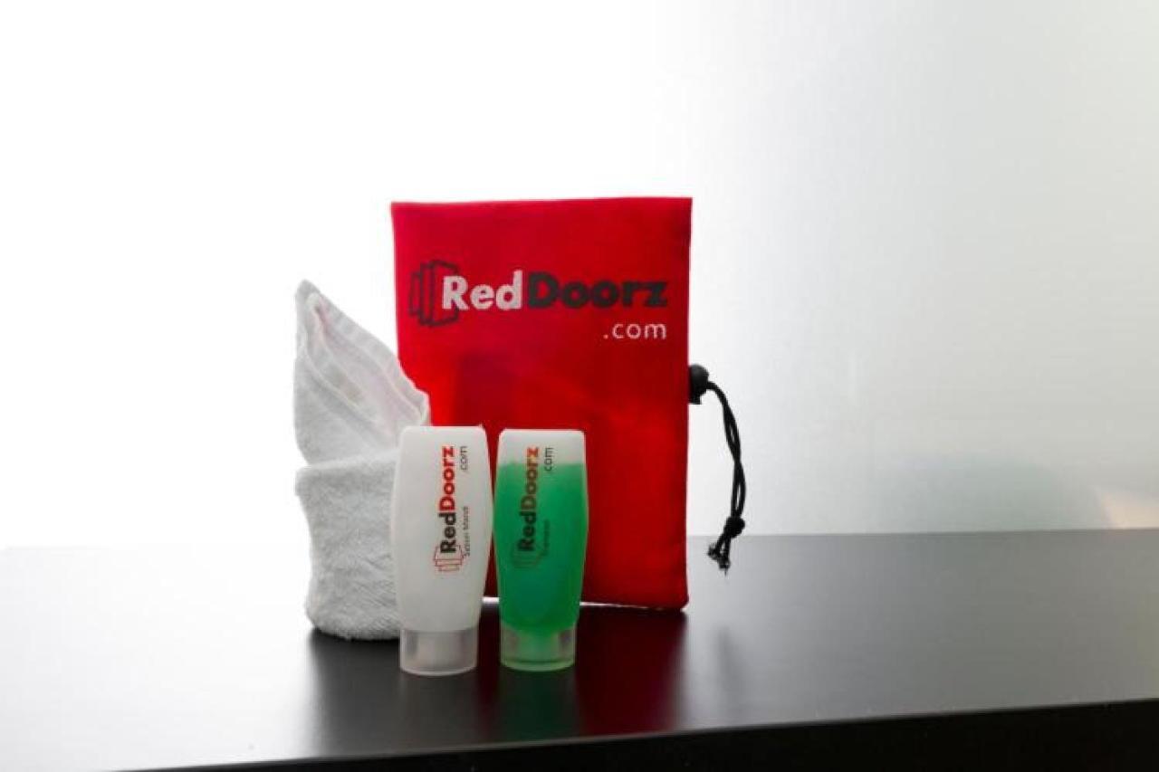 Reddoorz Plus Near Stie Ykpn Maguwo Esterno foto
